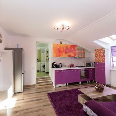 Queen Holiday Apartment Bucureşti Ngoại thất bức ảnh
