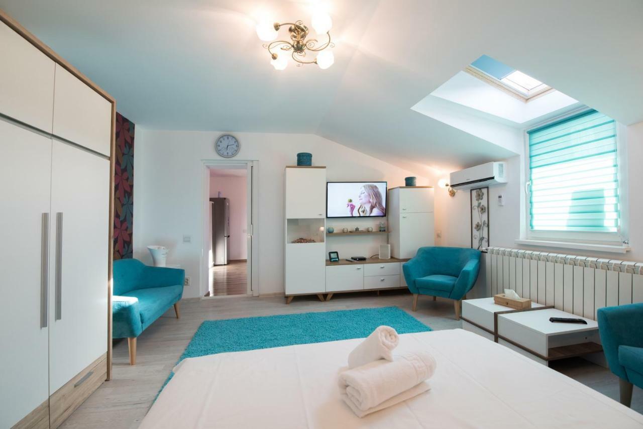 Queen Holiday Apartment Bucureşti Ngoại thất bức ảnh