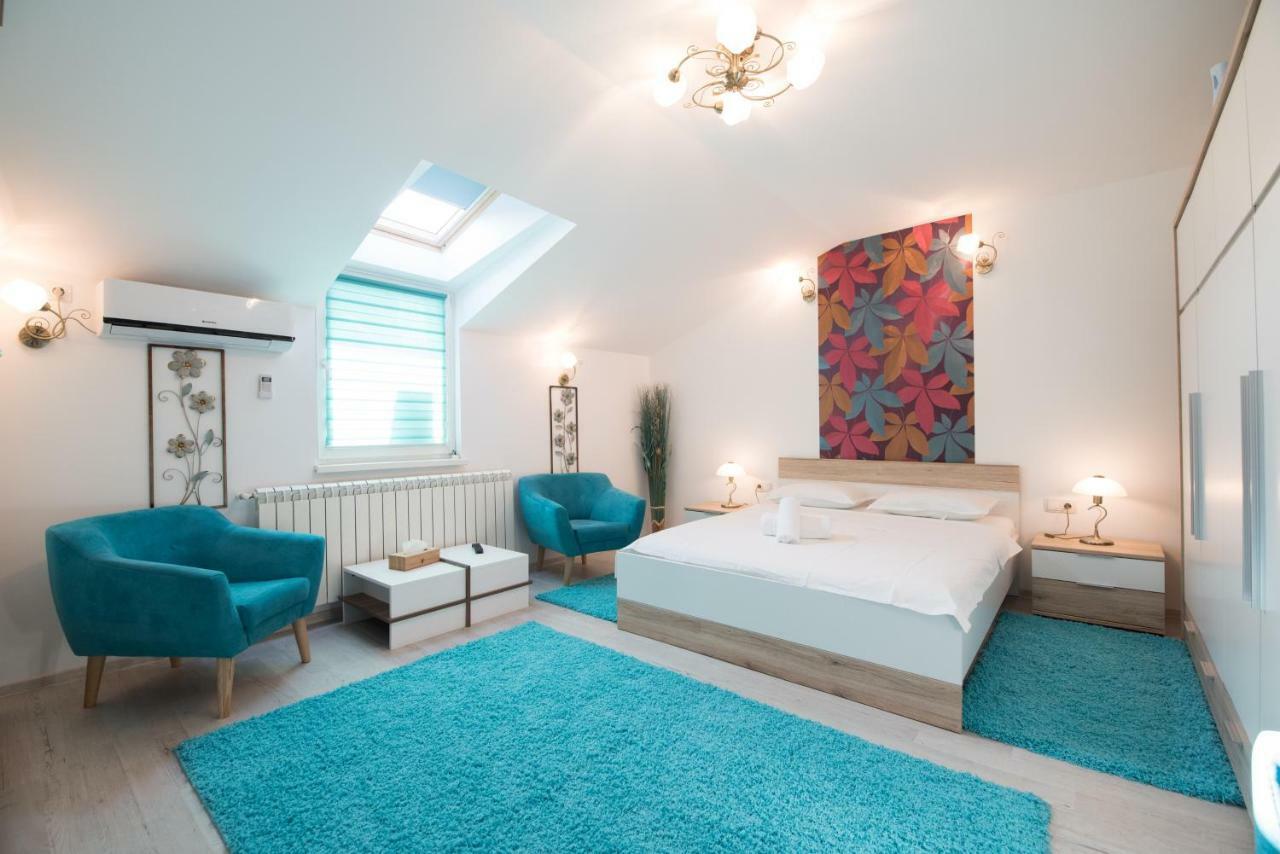 Queen Holiday Apartment Bucureşti Ngoại thất bức ảnh