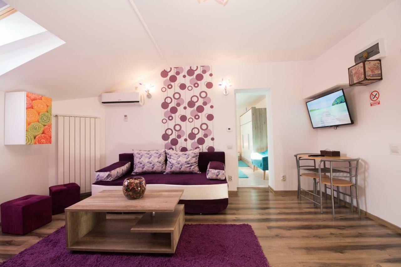 Queen Holiday Apartment Bucureşti Ngoại thất bức ảnh