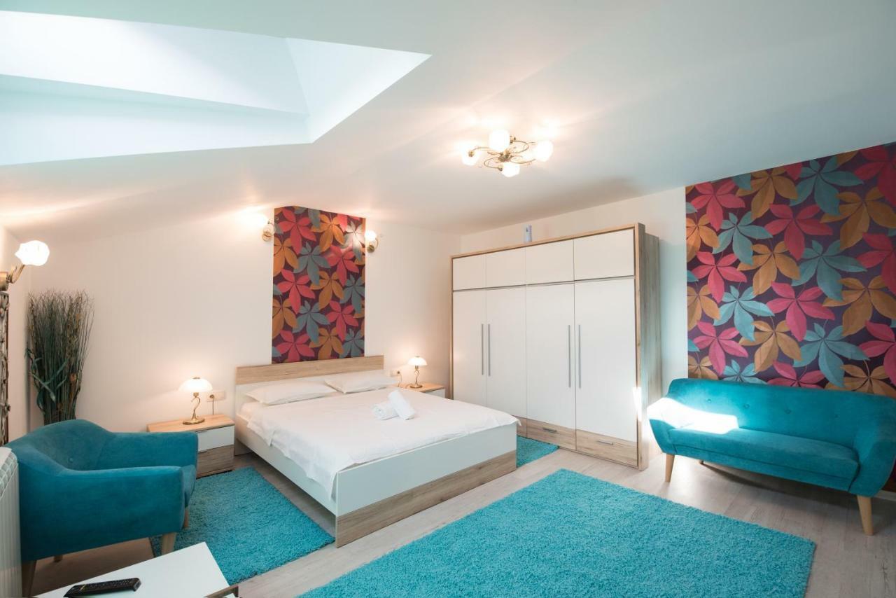 Queen Holiday Apartment Bucureşti Ngoại thất bức ảnh